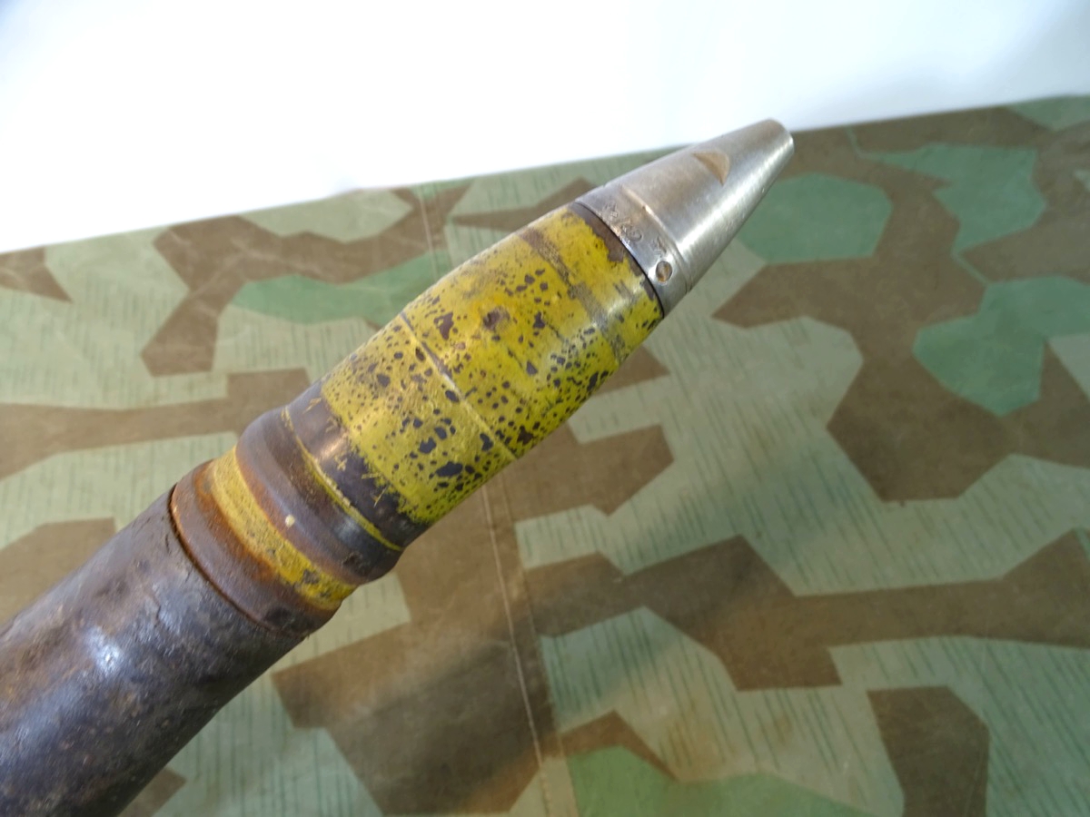 Deko Spreng Granate 3,7 cm Kriegsmarine Flak mit Hülse und Aluzünder , Originallack