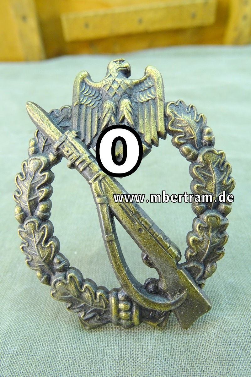 Infanteriesturmabzeichen in Bronze, Feinzink bronziert, Hersteller " JFS"