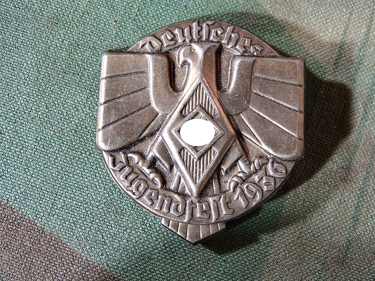 Blechabzeichen " Deutsches Jugendfest 1936"