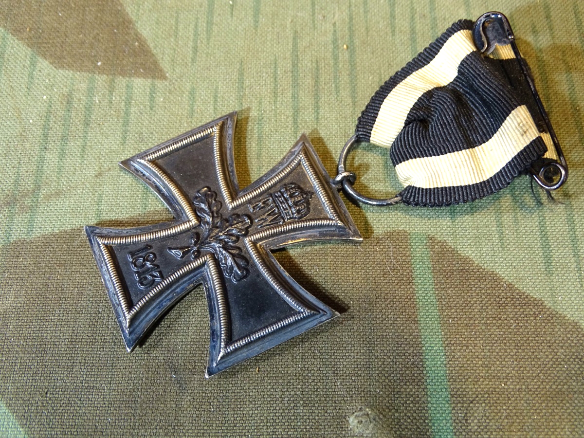 Eisernes Kreuz 2. Klasse 1914, Hst.: " S " mutmaßlich Heinrich Schneider, sächs. Hofjuwelier Leipzig
