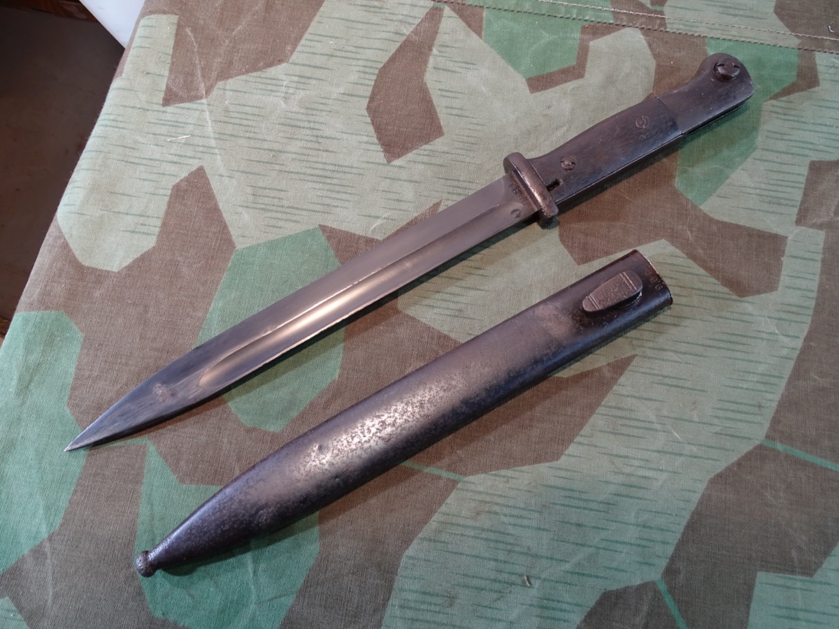 Wehrmacht Seitengewehr 98/84 , Holz Griffschalen, Nummerngleich Nr. 1896, Hst: S 155 K, E.u.F Hörster Solingen