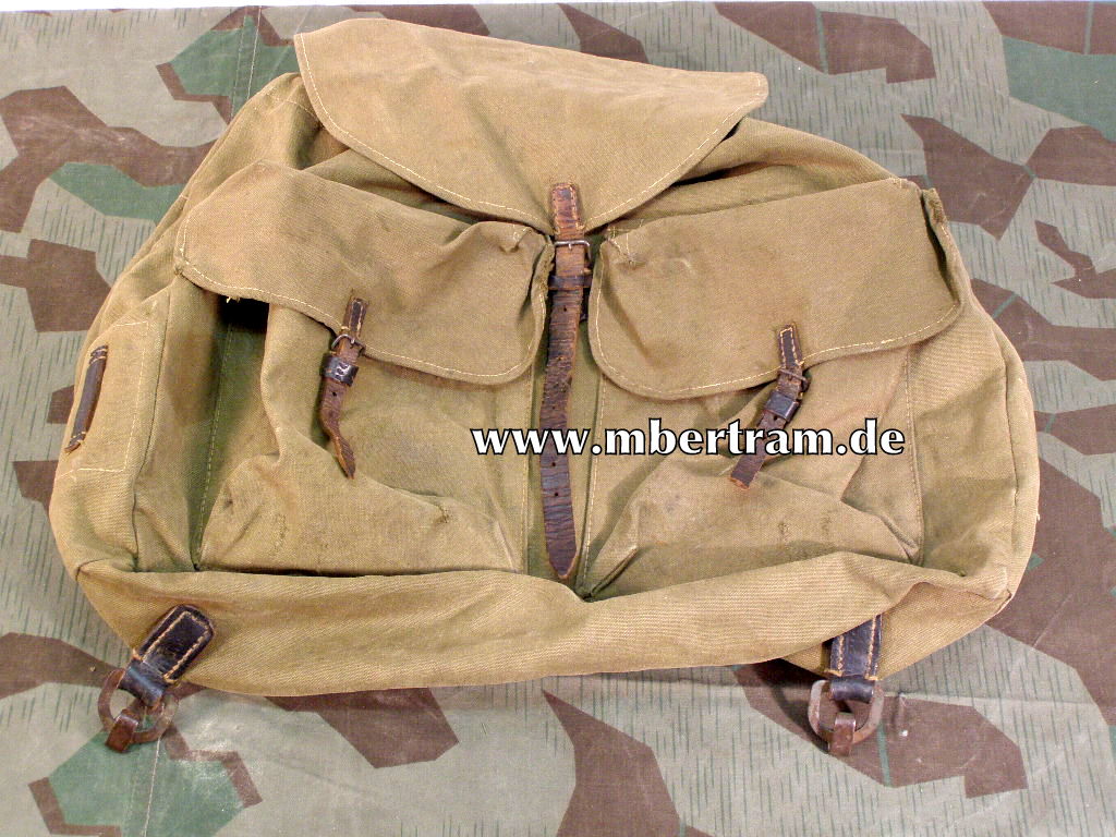 Wehrmacht Rucksack zum Einhängen in Y-Riemen um 1944