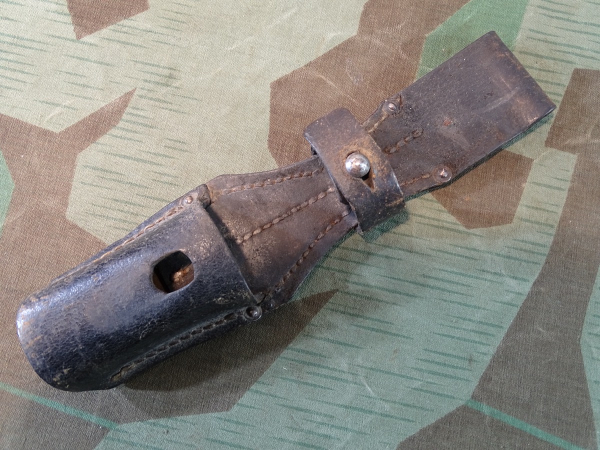 Koppelschuh zum Seitengewehr M 1884/98, Kavallerie/ Panzer/ Fahrzeugbesatzungen kvz 1943 