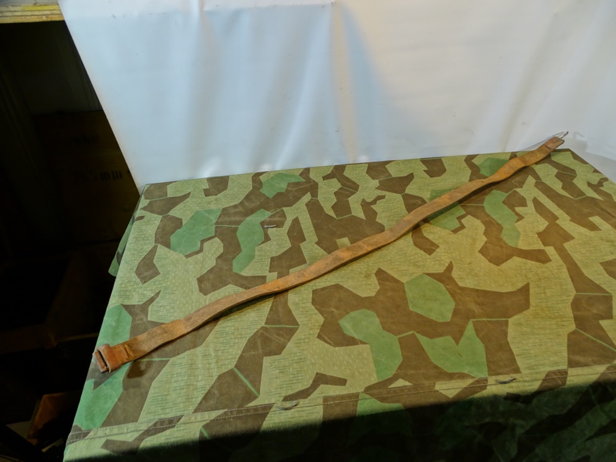 Original Trageriemen für Steyr / Mannlicher Karabiner M 95 / Modell 1895, vereinfachtes Modell um 1917 Original Trageriemen für Steyr / Mannlicher Karabiner M 95 / Modell 1895, vereinfachtes Modell um 1917
