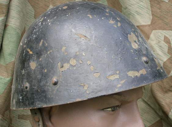 Italienischer Helm 2. Weltkrieg, mit Futter und Kinnriemen
