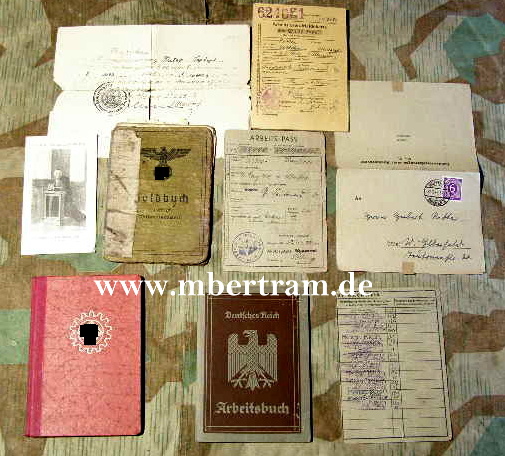 Dokumente Oberreiter: Soldbuch , Passierschein, DAF Buch ....