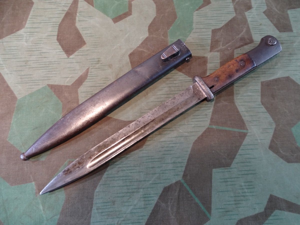 Wehrmacht Seitengewehr 98/84 , Hst.: Clemen & Jung 1938,  E Pack & Söhne 1937, mit Holz Griffschalen