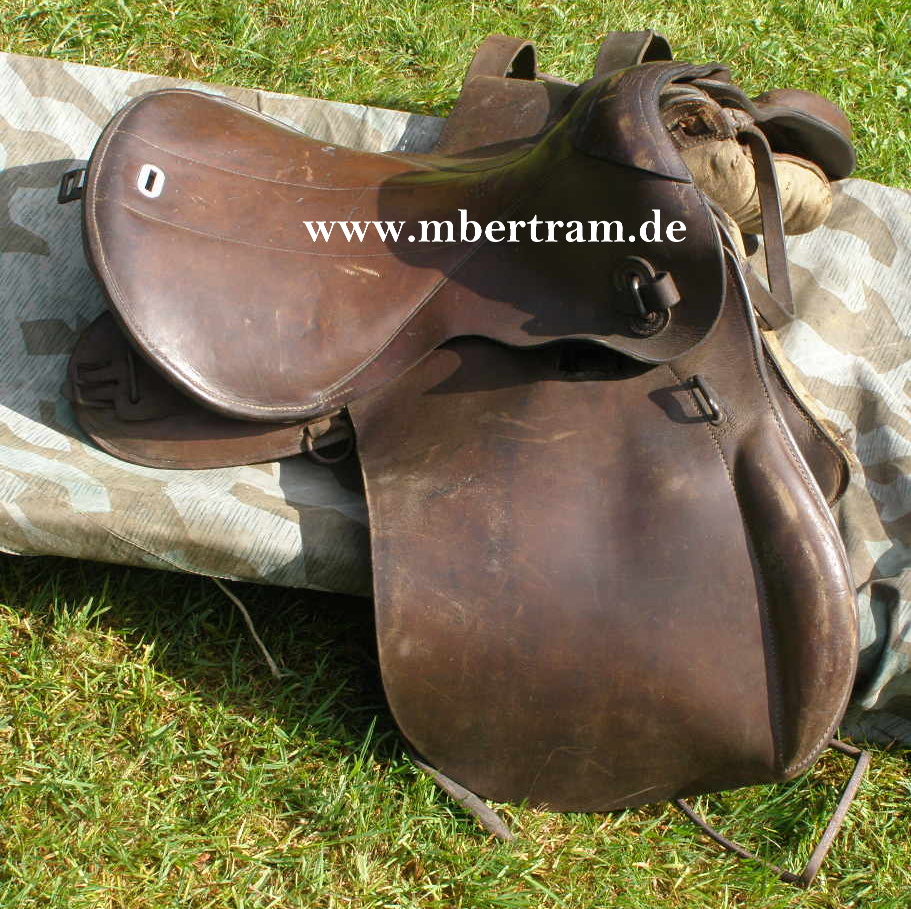 10240-2 Wehrmacht Kavallerie, Militärsattel. Mit WaA mit HK. 1939
