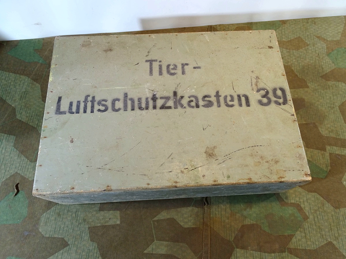 Luftschutz Holzkiste " Tier- Luftschutzkasten 39"