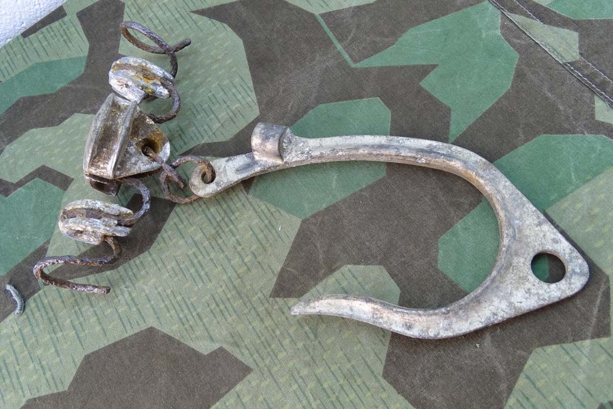 Wehrmacht Aluminium Baumhaken f. schweres Feldkabel, "gyq 41, WaA" ( A.Wingen )