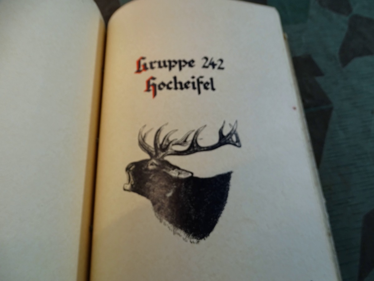 Gau Chronik über die Anfänge des Arbeitsgaues XXIV Mittelrhein. Seltenes und aufwendig gestalltetes Buch-