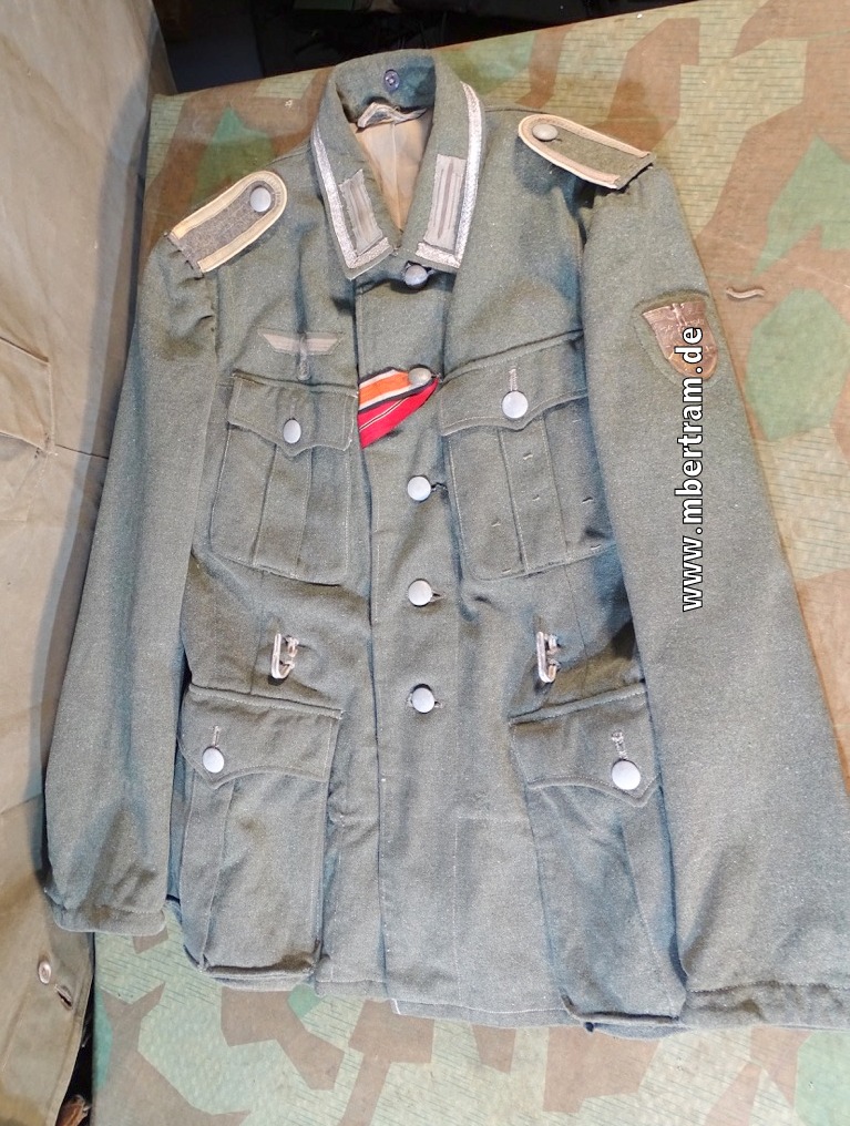 Wehrmacht Feldbluse M 40, Unteroffizier Infanterie, Krimschild, Kammerstück
