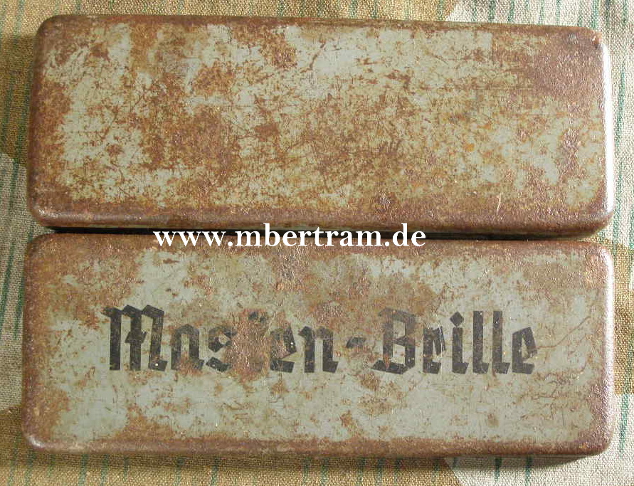 Waffen SS/Wehrmacht Blechetui für Maskenbrille