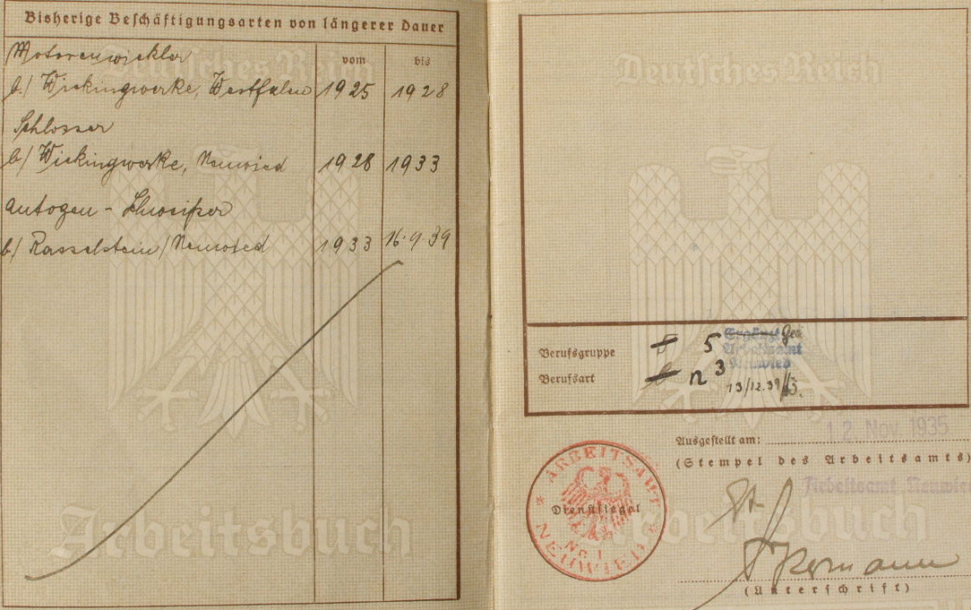 Arbeitsbuch Deutsches Reich . M 1933-39. Schlosser