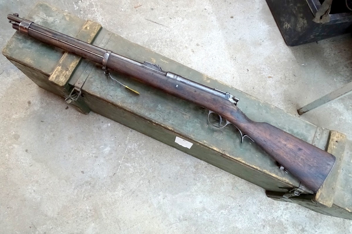 DEKO Kropatschek Karabiner M 1886, ca. 102 cm. Gestempelt:  CEWG Steyr 1886, selten im Handel