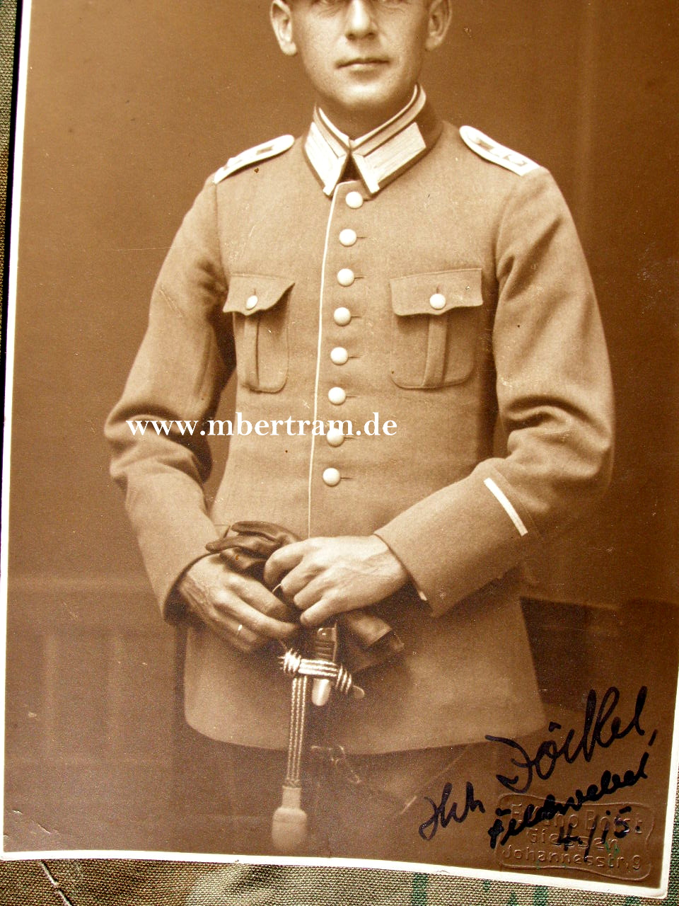 Reichswehr Feldw., Säbel, Schirmmütze. 4.Mg.Kp.Inf.Rgt.15