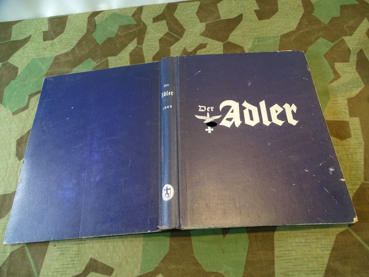 Gebundener Sammelband, Jahrgang 1942 zur Luftwaffen Zeitschrift " Der Adler"