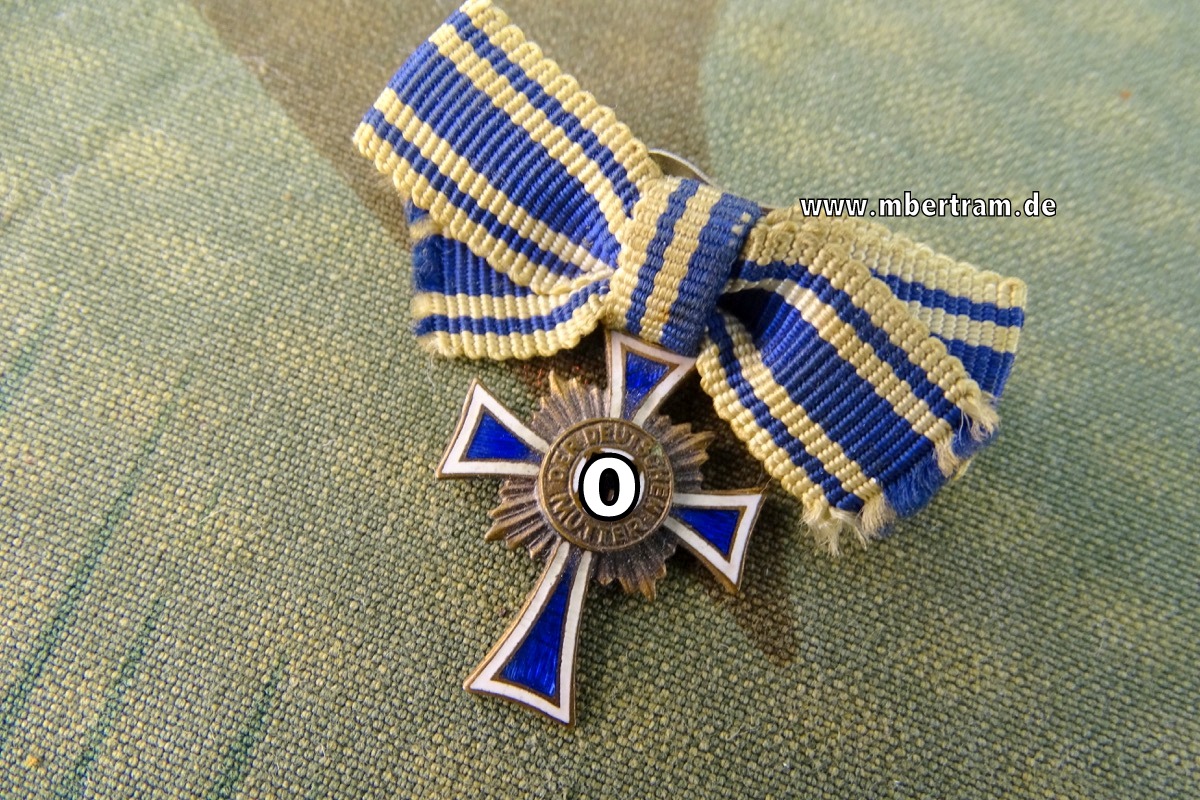 Ehrenkreuz der Deutschen Mutter in Bronze - 17 mm Miniatur