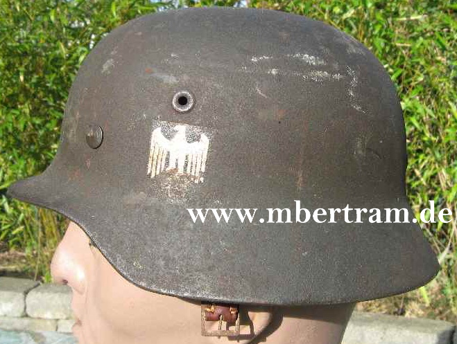 Wehrmacht Stahlhelm M 40, 1 Emblem, HK entfernt