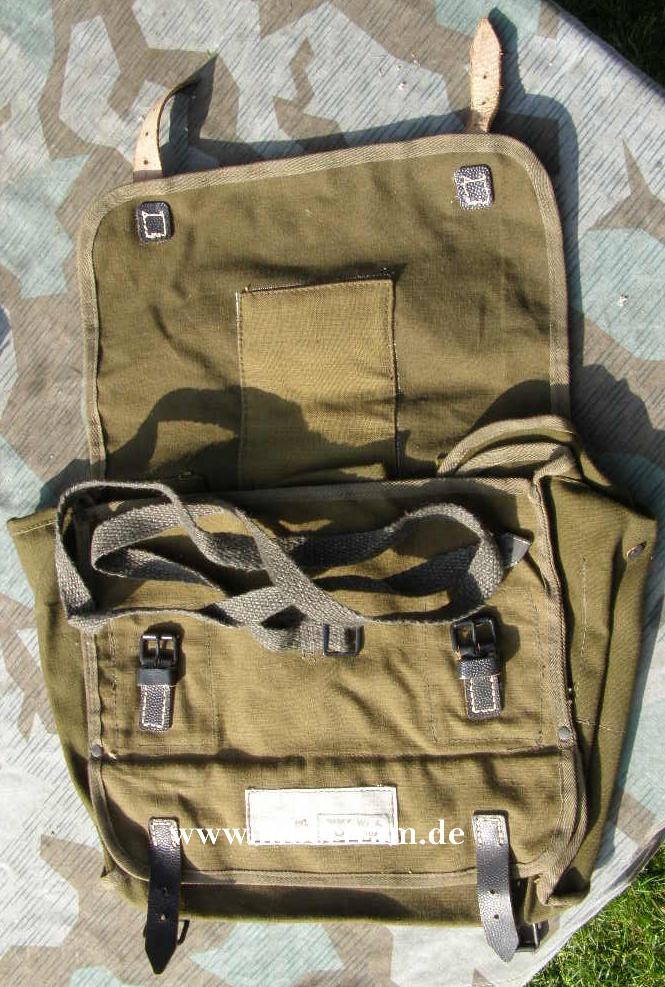Tasche zur Pferdegasmaske Wehrmacht, Neuwertig, Traumzustand, mit WaA