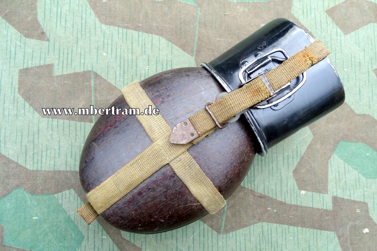 Afrika Korps/Südfront Trinkflasche: D.R.G.M., HRE 41, DRP