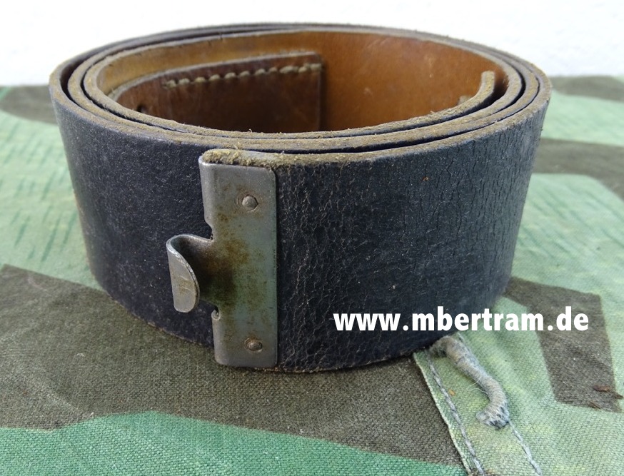 2. Weltkrieg, Koppelriemen für Parteiverbände, ( HJ/ SS...) schwarzes Leder 90cm