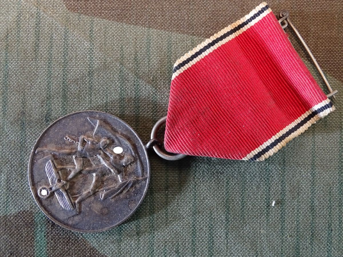 Medaille zur Erinnerung an den 13. März 1938 ( Anschluss Österreichs ) 
