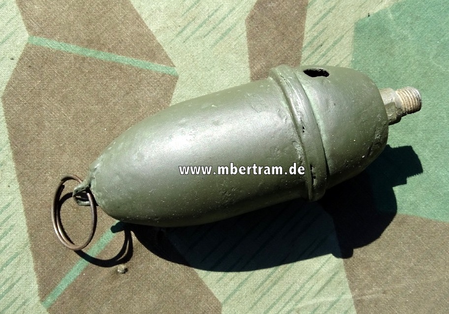 Deutsche  Wehrmachts Deko Nebel Eier Handgranate 42 mit Zündschraube