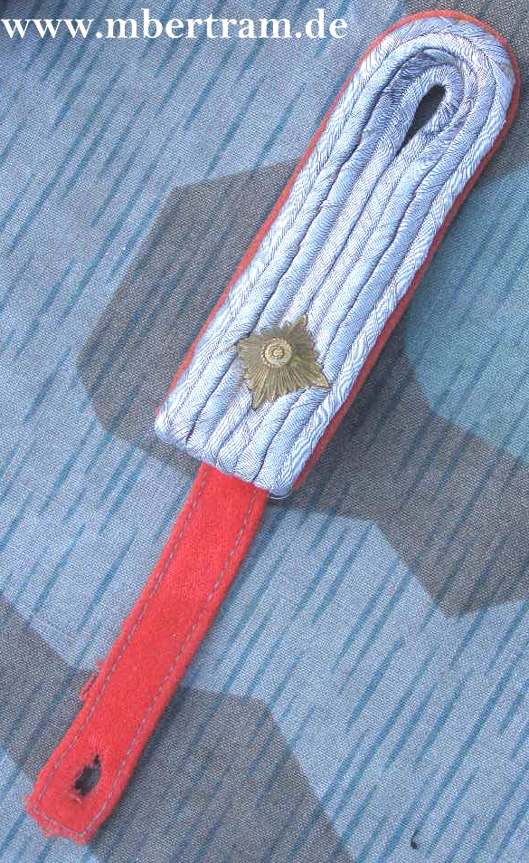 Schulterklappe Oberleutnant Feldgendarmerie für Feldbluse