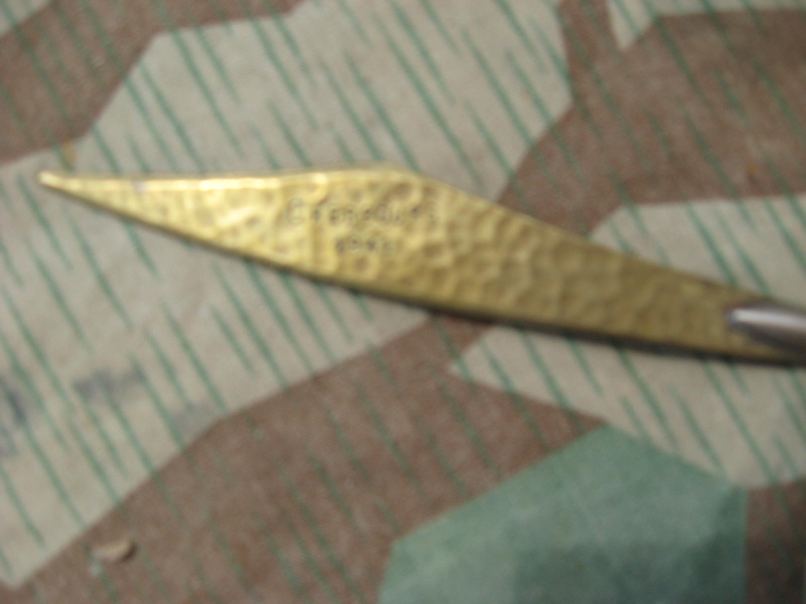 Brieföffner Messing, mit Patronengriff - "Cherbourg 1941"