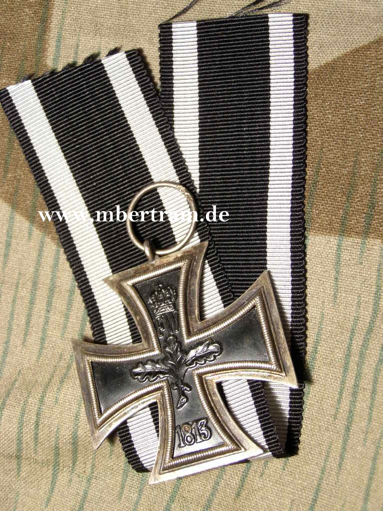 Eisernes Kreuz 2. Klasse 1914-19, Band, Hst.: KM, Si. "800"