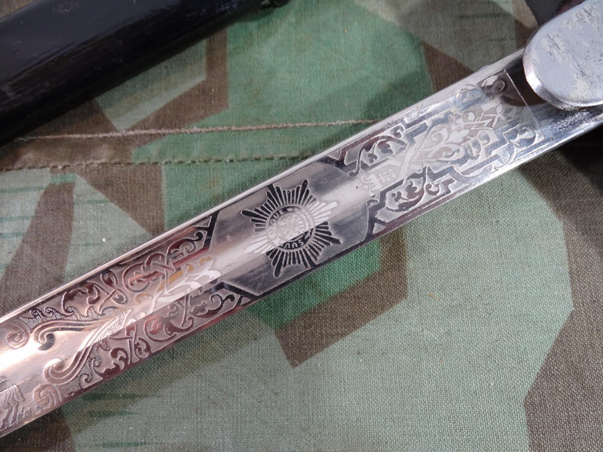 Garde Artillerie Säbel von WKC mit sehr schöner Ätzung " Reiter Abt. 4 Garde Artillerie Feld Art. Rgt." Garde Artillerie Säbel von WKC mit sehr schöner Ätzung " Reiter Abt. 4 Garde Artillerie Feld Art. Rgt."