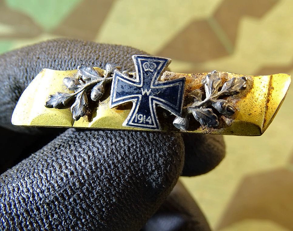 Patriotischer Schmuck erster Weltkrieg, Brosche , Emailliertes EK 1914 mit Eichenlaub