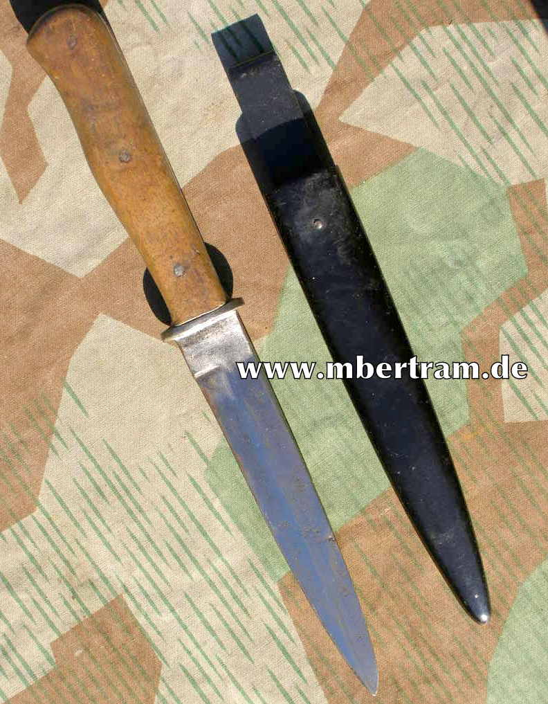 Grabendolch/ Infanterie Kampfmesser 42 des 2.WK, Eickhorn
