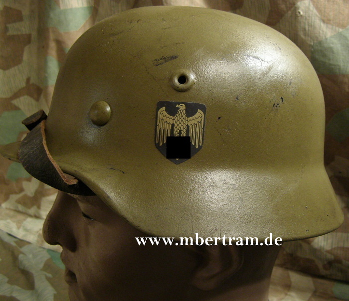 Wehrmacht oder Kriegsmarine Stahlhelm, Lehmgelb