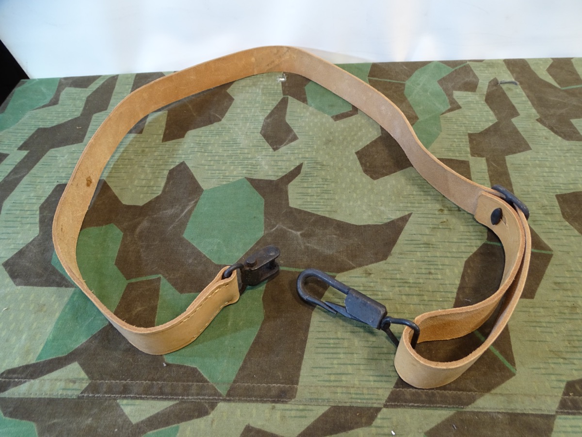Trageriemen MG 42/53 Traumzustand, unbenutzt, neuwertig