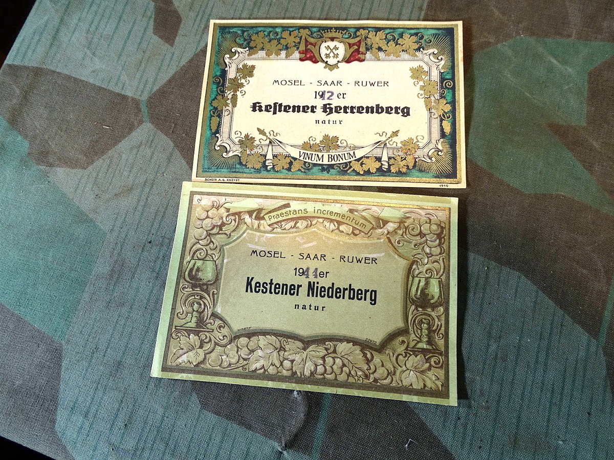 2 Original Weinflaschen Etiketten: Kestener Herrenberg 1942, Kestener Niederberg 1944