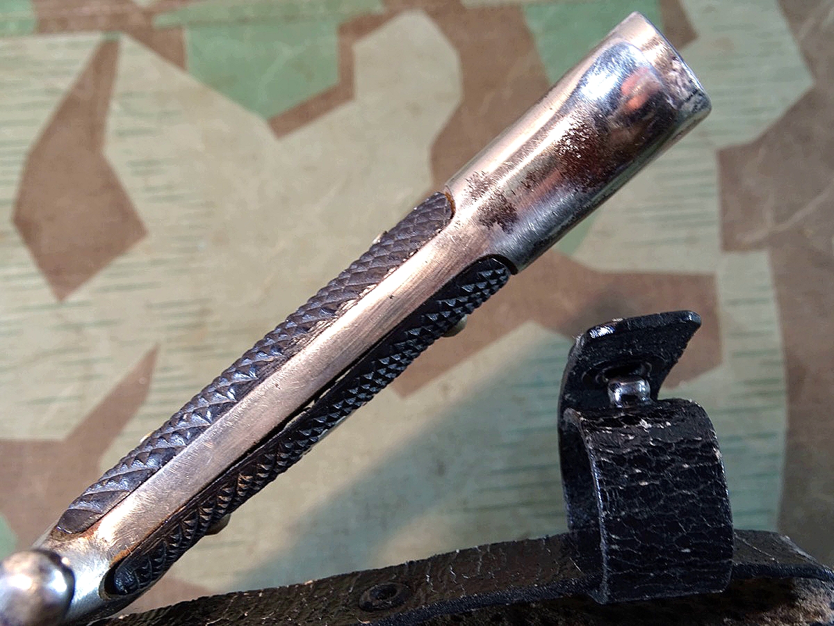 Früher HJ Dolch / Fahrtenmesser mit Devise "Blut und Ehre", Anton Wingen Solingen ges. gesch. Früher HJ Dolch / Fahrtenmesser mit Devise "Blut und Ehre", Anton Wingen Solingen ges. gesch.