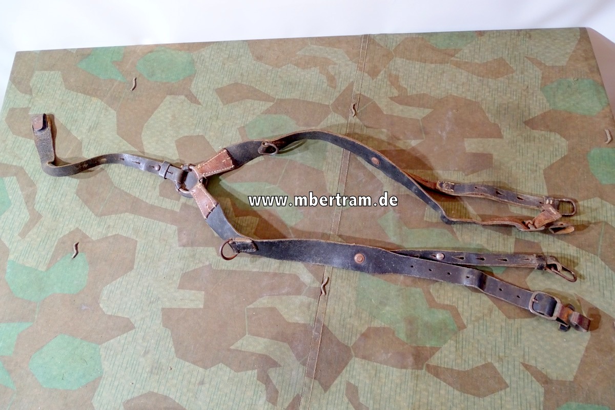 20239-1 Wehrmacht Y-Riemen / Koppeltragegestell, Leder gut beweglich