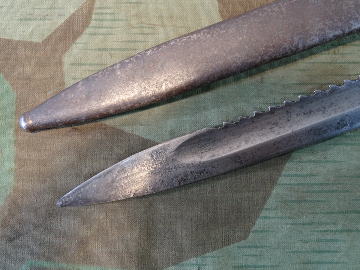 Aufpflanzbares Extra Seitengewehr KS 98 mit Sägerücken um 1915 Aufpflanzbares Extra Seitengewehr KS 98 mit Sägerücken um 1915