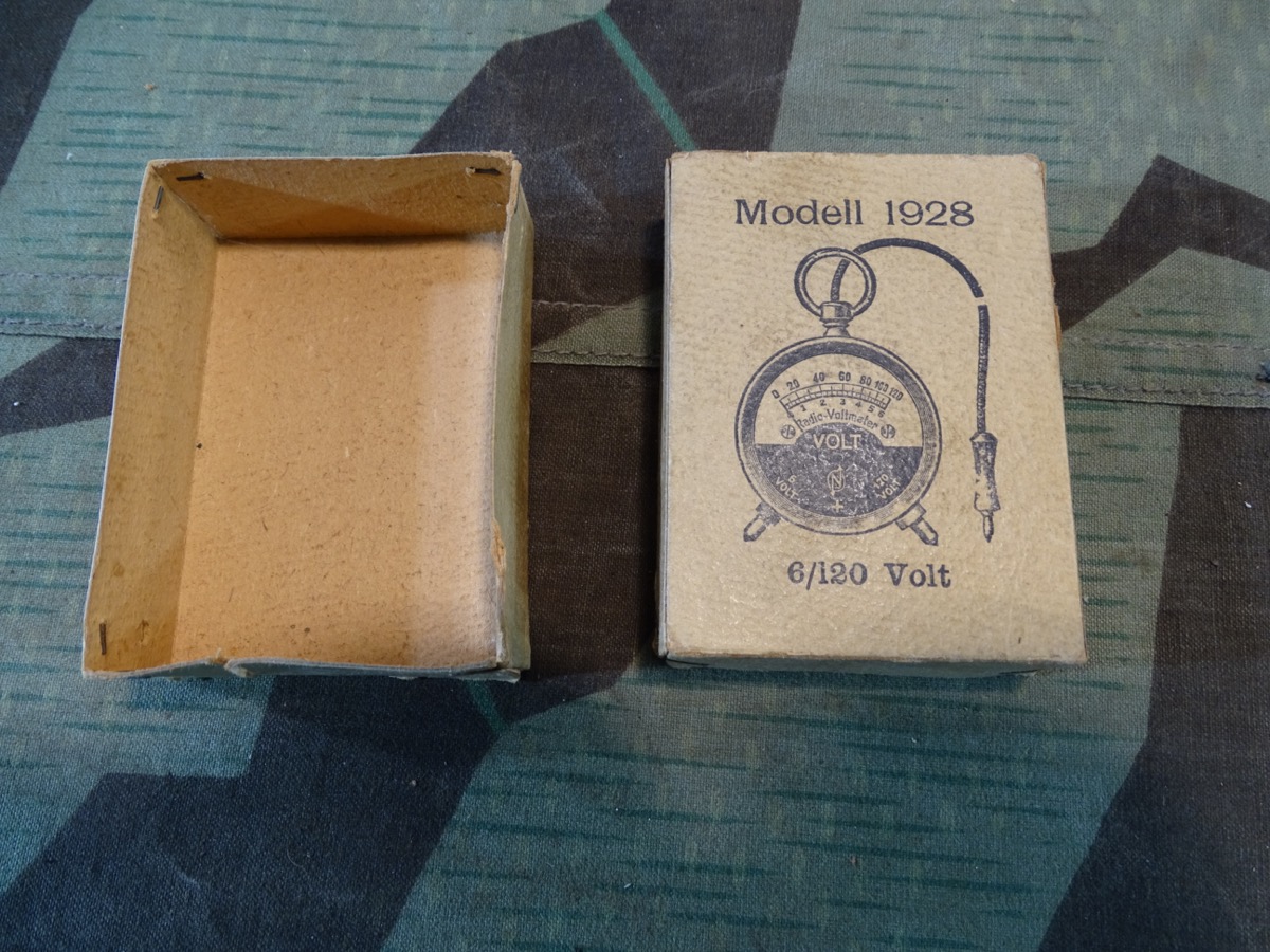 Schön erhaltener Pappkarton für Voltmesser / Voltmeter Modell 1928