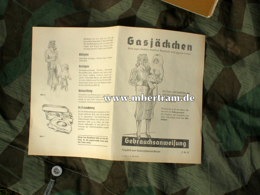 13516-9 Komplettes Luftschutz Gasjäckchen mit Behelfs Karton