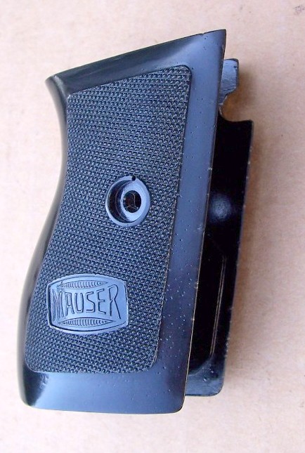 Griffschalen zur Pistole Mauser 1910/34, Kal.6,35. 