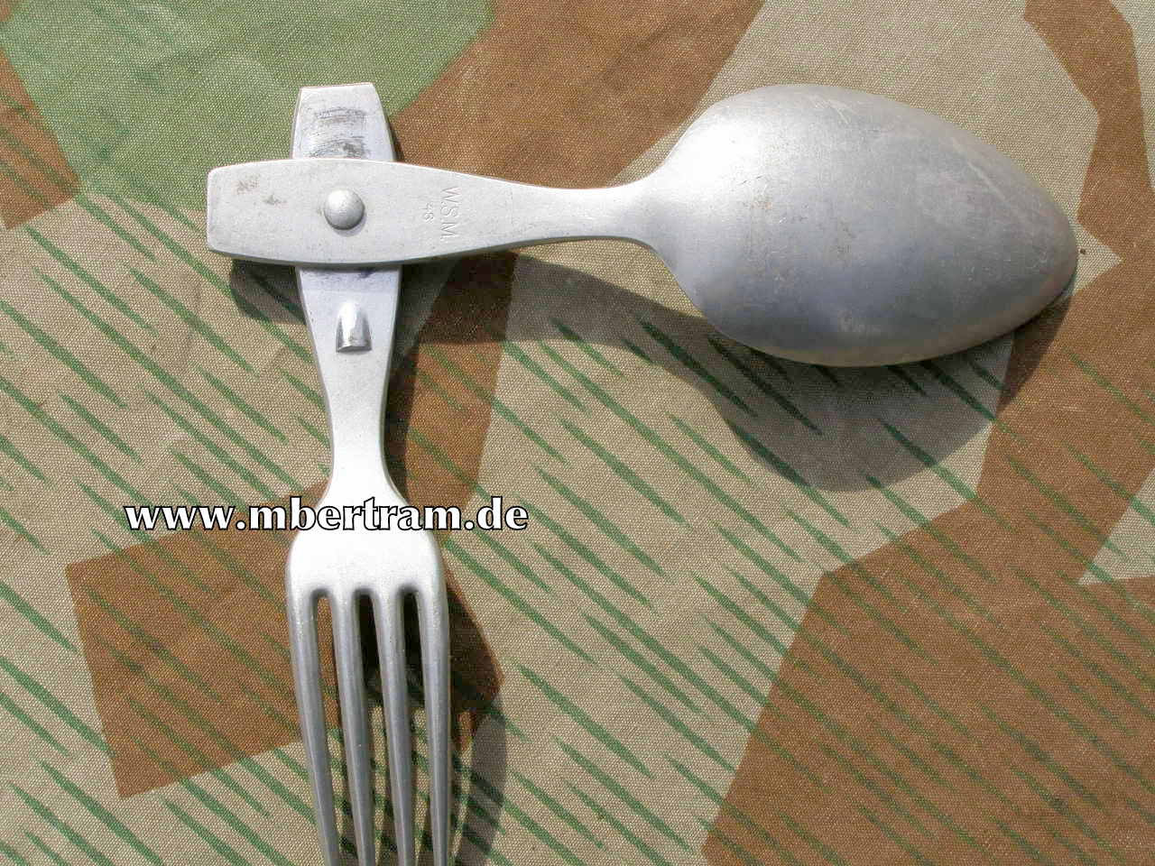 Wehrmacht, klassisches Feld Essbesteck, Gabel und Löffel