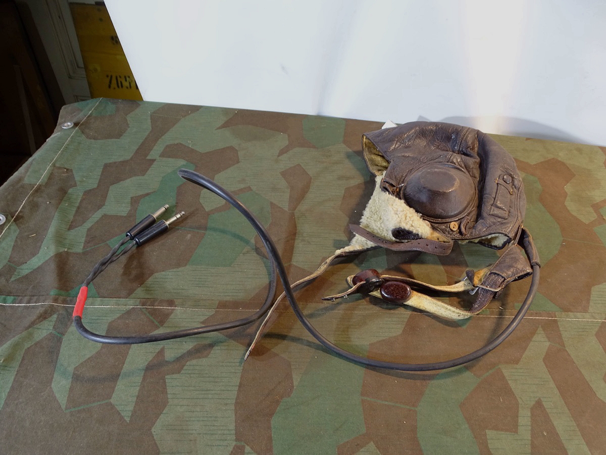 WH Luftwaffe Flieger Lederkopfhaube,  mit Sprechfunk, Lkp W 101 