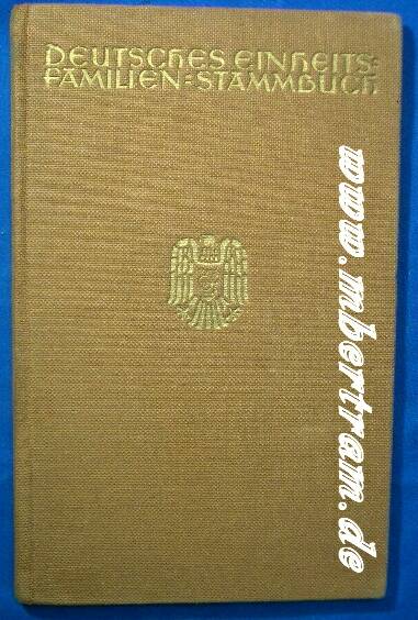 1982-2 Dokumente: Arb.buch, Militärpass 1WK, Wehrpass 2.WK