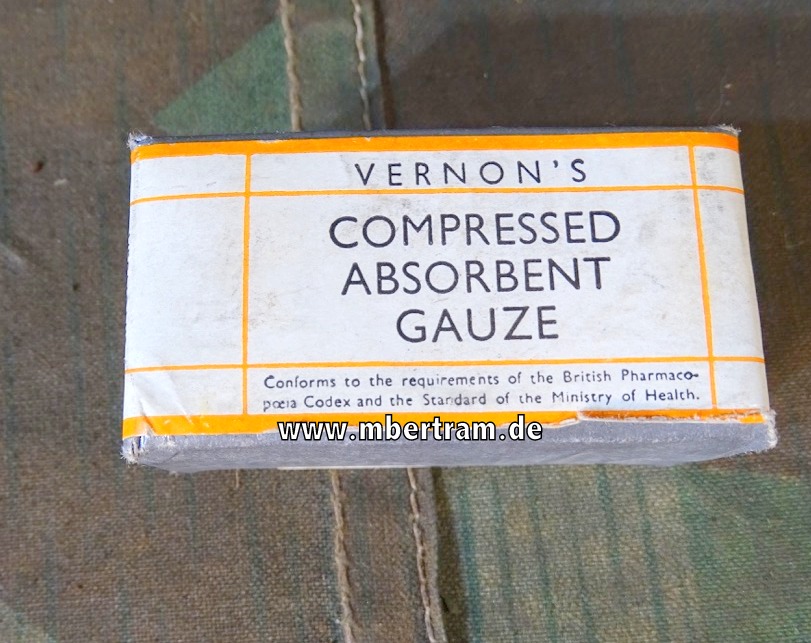 Britisches Sanitätszubehör: Compressed Absorbend Gauze 1944