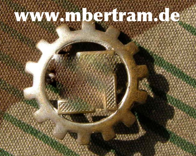 Mitgliedsabzeichen" DAF-Deutsche Arbeitsfront" RZM 36