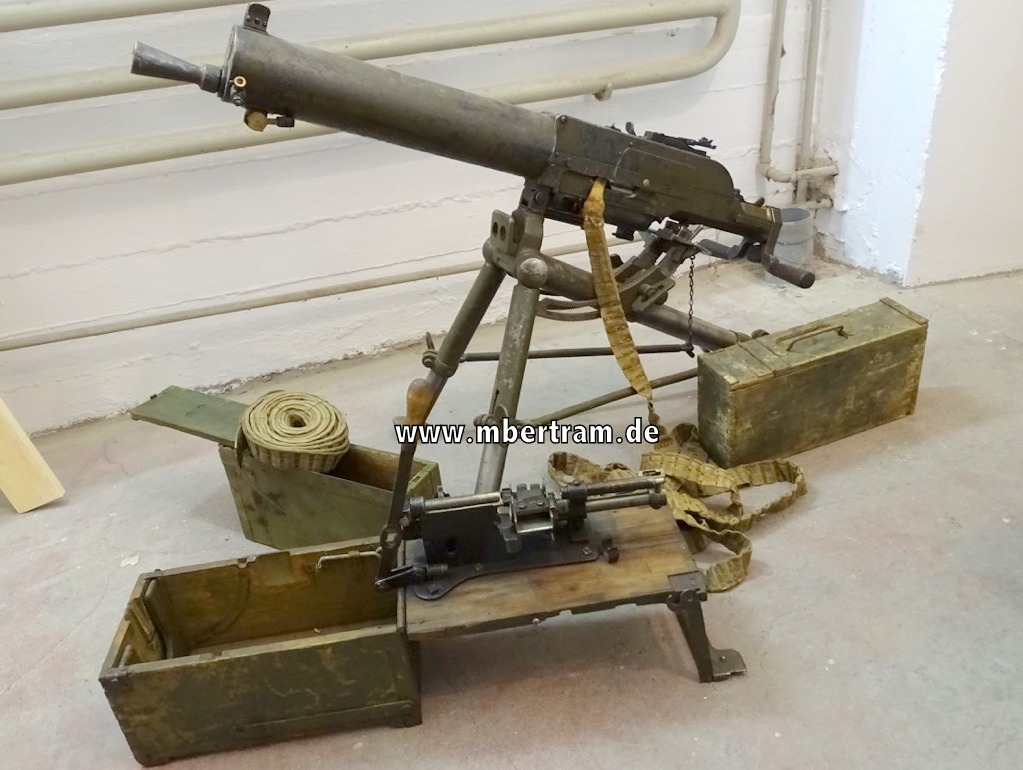 Deko MG Schwarzlose 07/12, 1. Weltkrieg mit Lader und 2 Gurtkästen, Selten !