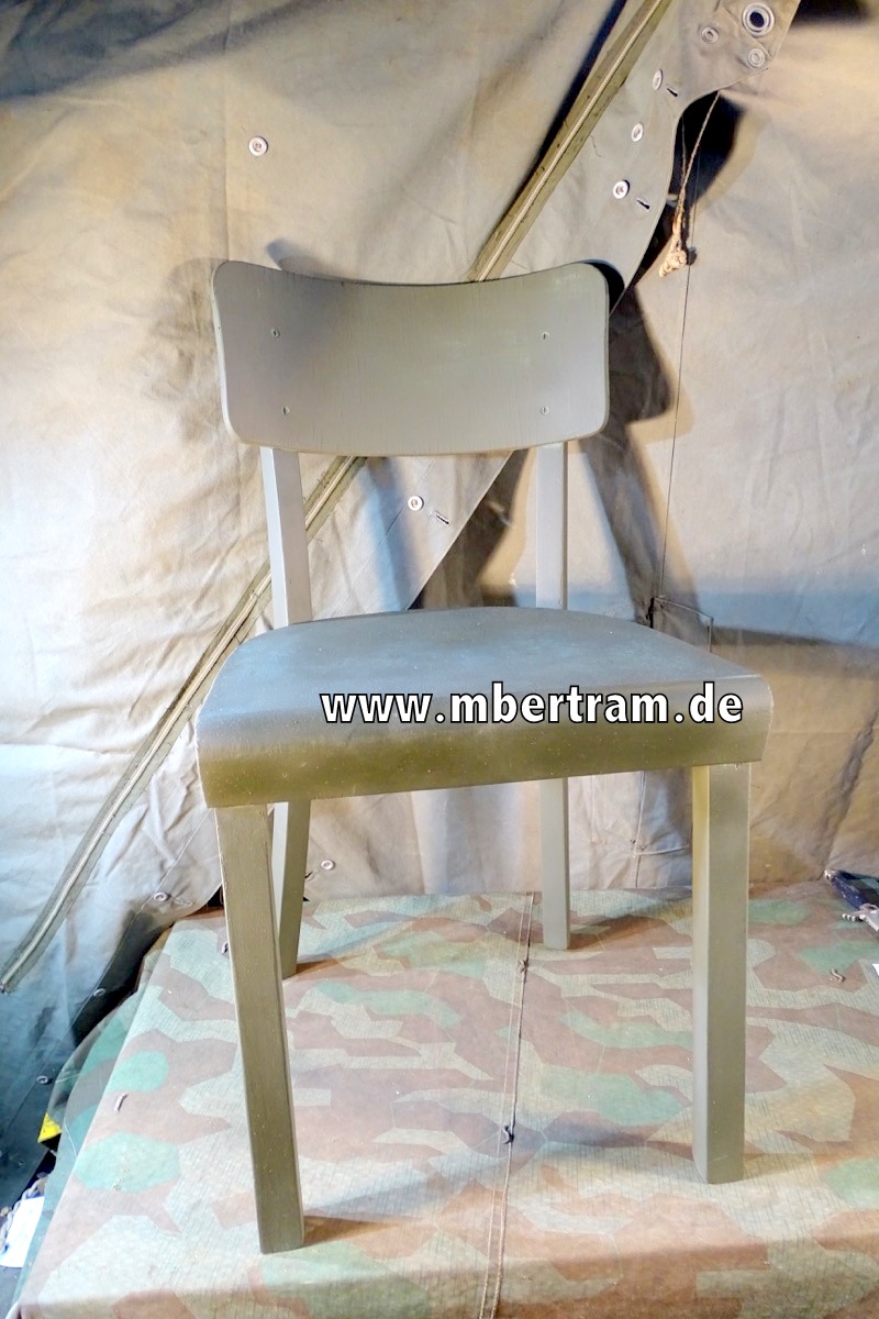 Dienst Stuhl mit Etikett: " NSV Gauamt Düsseldorf K Nr. 829"